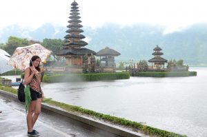 Bali temple selfie