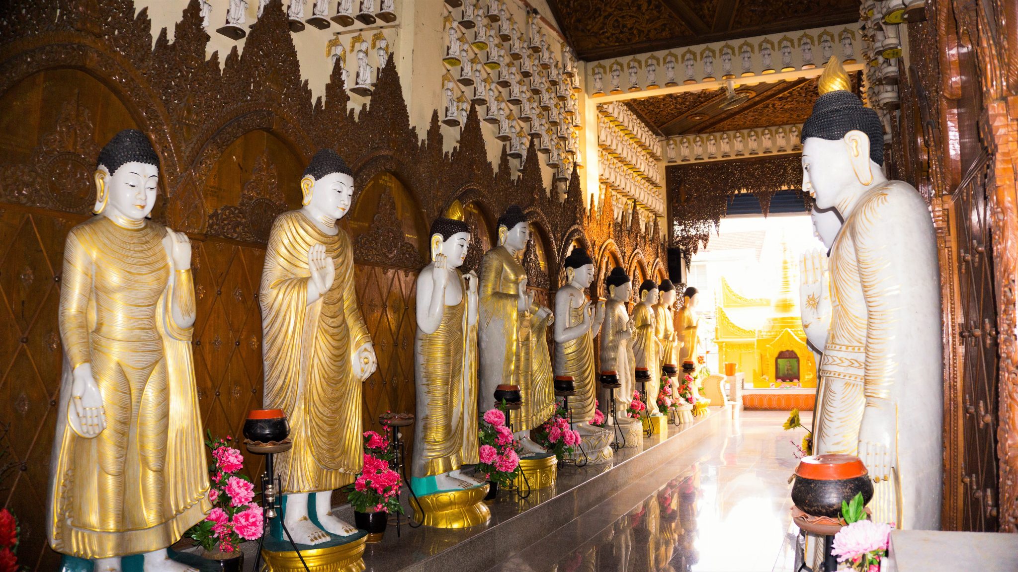 Penang temple inside