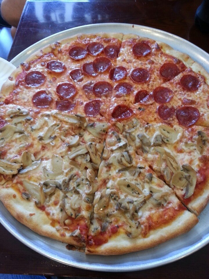 Joe's pizza Photo from Foursquare