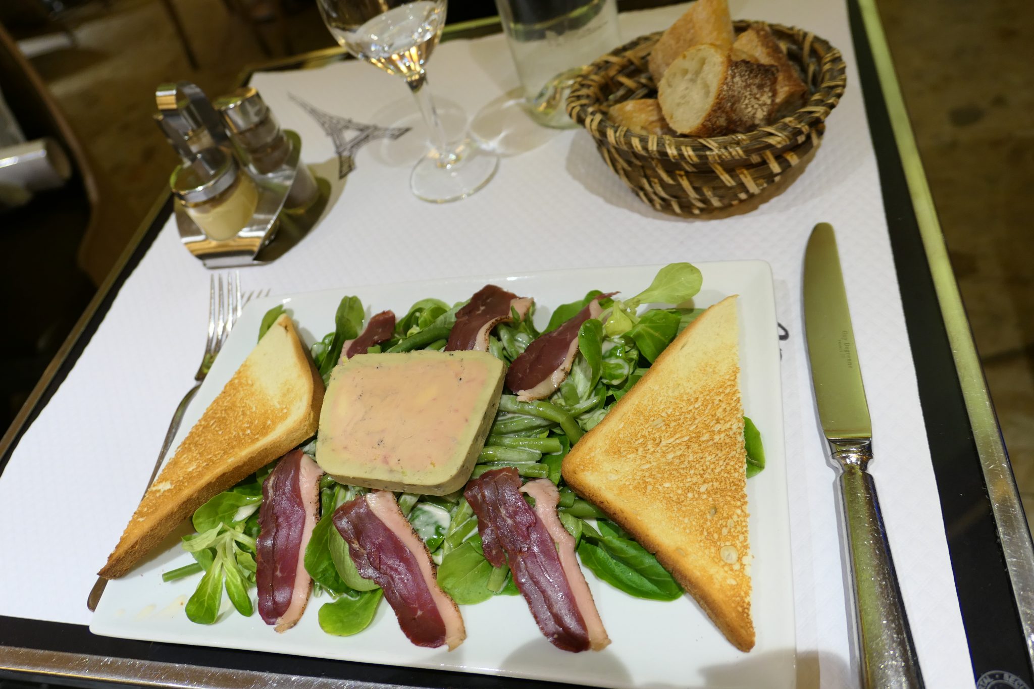 Duck salad with pate